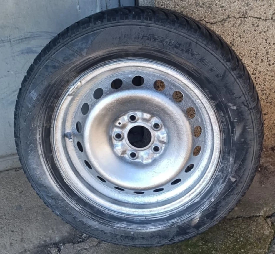 Гуми с джанти Michelin 215/65R16