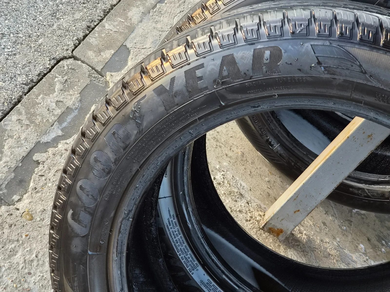 Гуми Летни 235/55R19, снимка 10 - Гуми и джанти - 54702237