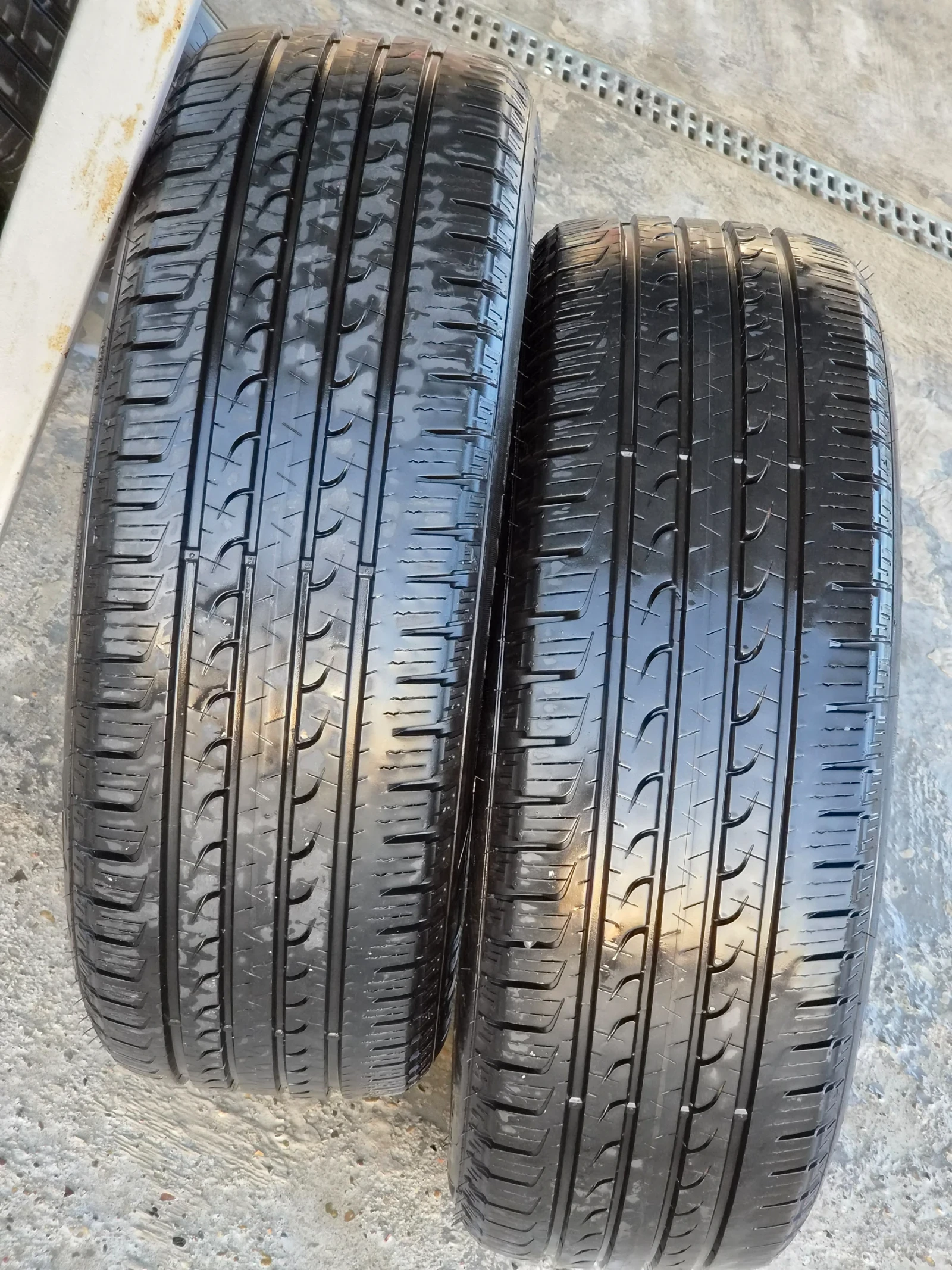 Гуми Летни 235/55R19, снимка 3 - Гуми и джанти - 54702237