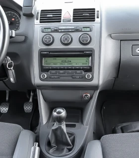 VW Touran 1.9 TDI Highline, снимка 14