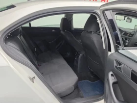 VW Jetta 1.6 Tdi Bluemotion, снимка 12