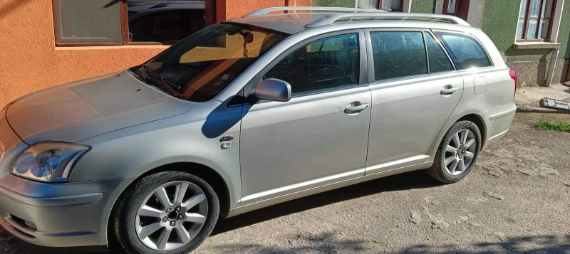 Toyota Avensis, снимка 3 - Автомобили и джипове - 47113396