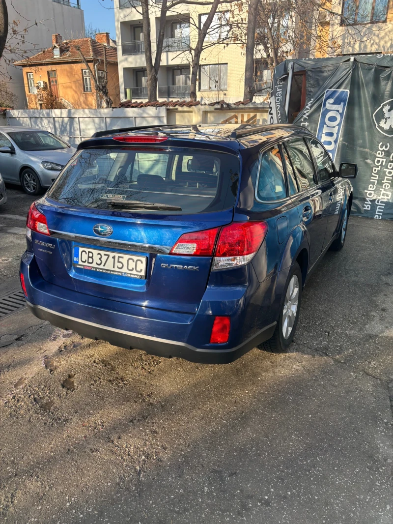 Subaru Outback 2.5 Bifuel, снимка 4 - Автомобили и джипове - 48908097