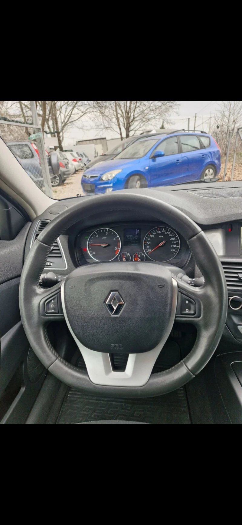 Renault Laguna 1.5 дизел 110к.с. Навигация, Кожа, Автопилот, Парк, снимка 14 - Автомобили и джипове - 49471628