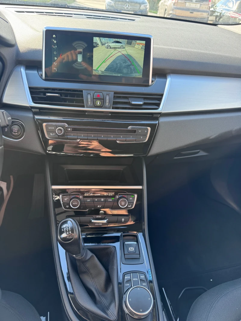 BMW 218 * X-drive* HEADUP* TOP* , снимка 11 - Автомобили и джипове - 52000550