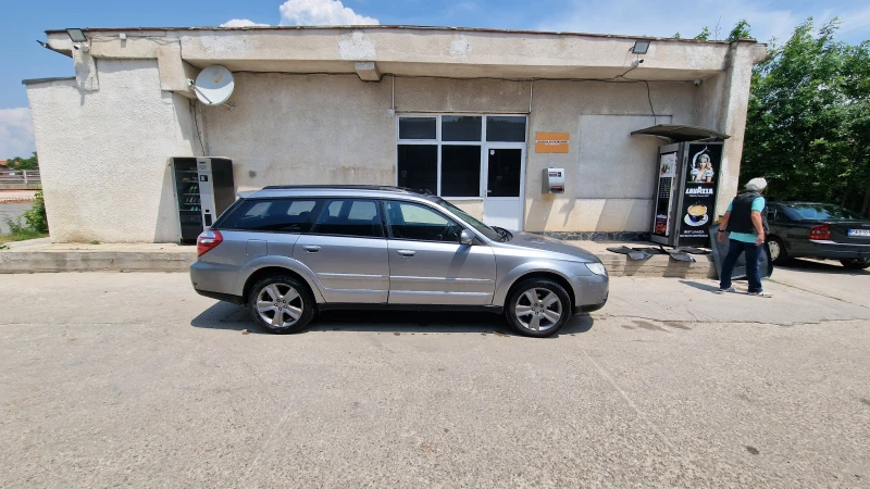 Subaru Outback, снимка 3 - Автомобили и джипове - 52373276