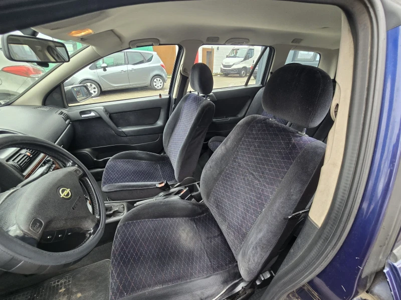 Opel Astra 1.6 Бензин , снимка 9 - Автомобили и джипове - 53052242