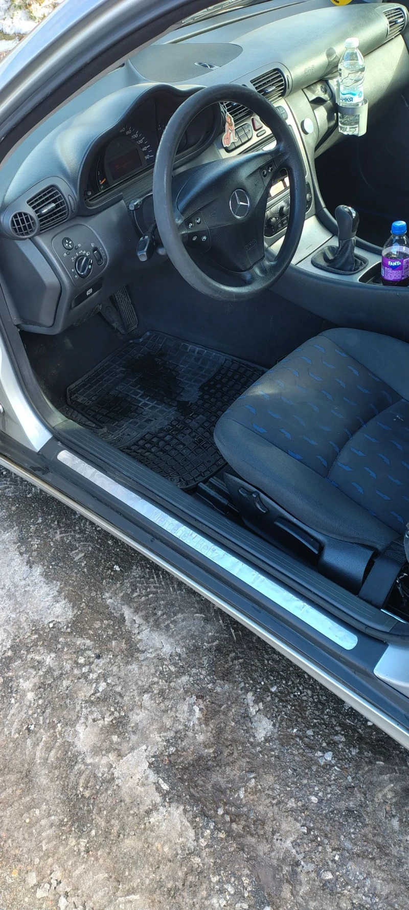 Mercedes-Benz C 220, снимка 7 - Автомобили и джипове - 53079480