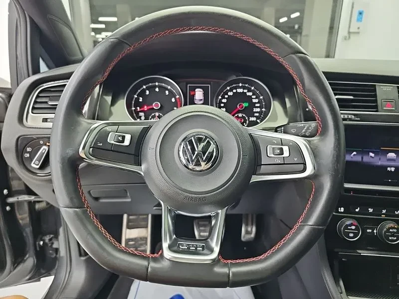 VW Golf Generation 2.0 GTI, снимка 8 - Автомобили и джипове - 55830483