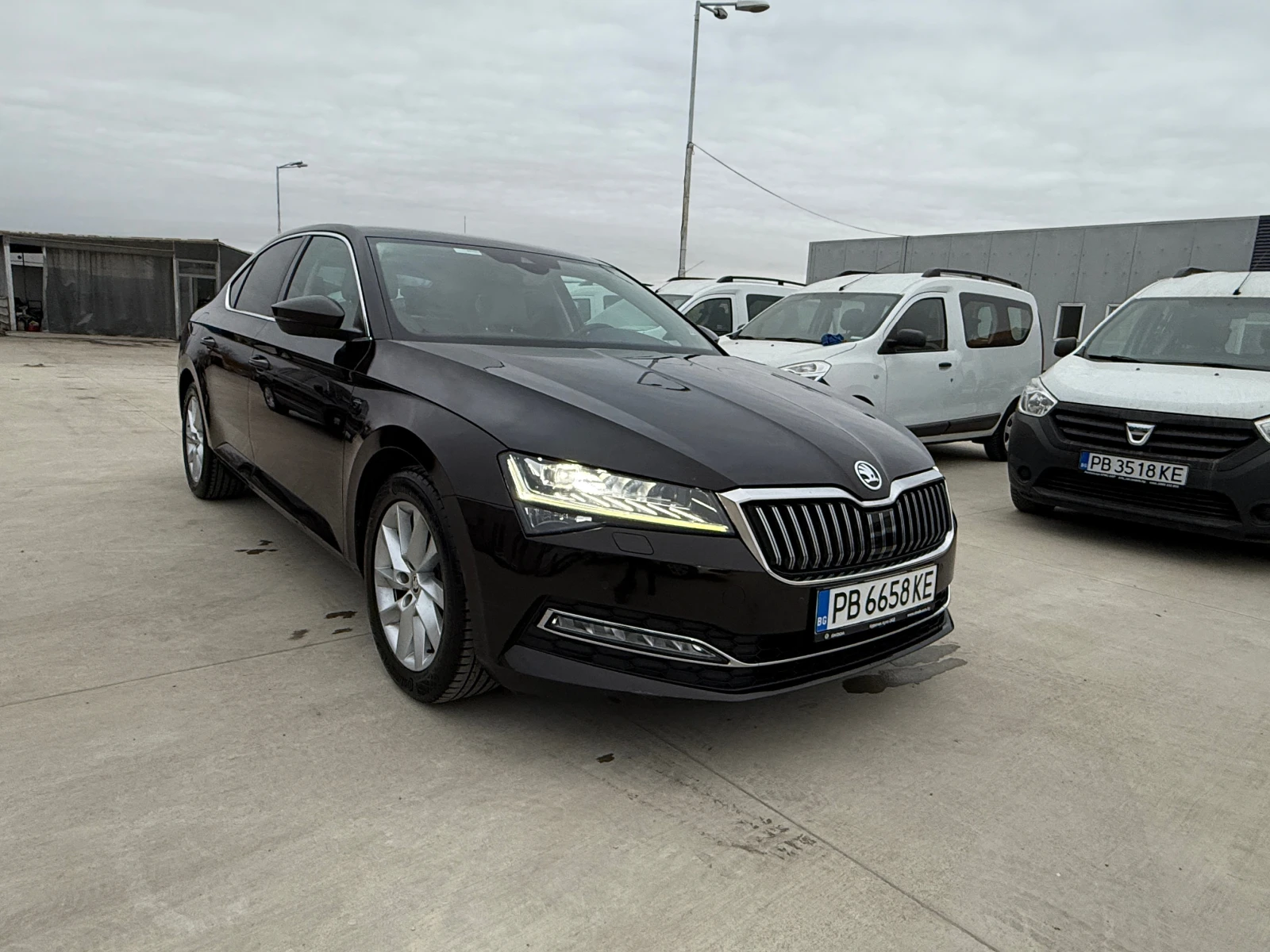 Skoda Superb STYLE 2.0 TDI А/Т 190кс - изображение 7