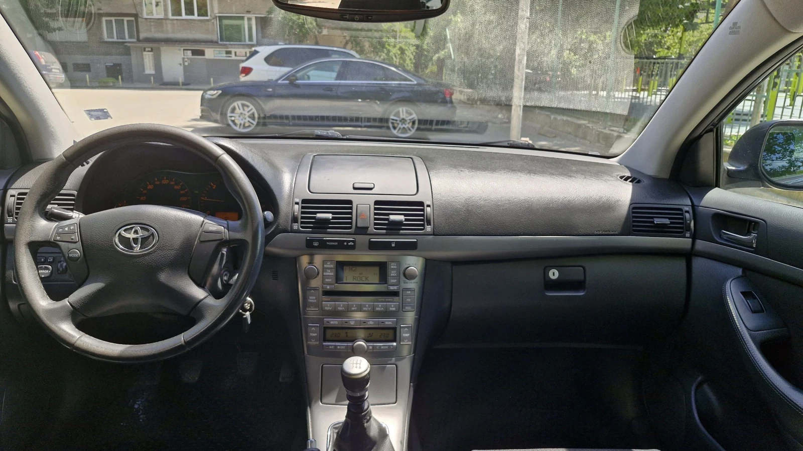 Toyota Avensis D4D - изображение 4