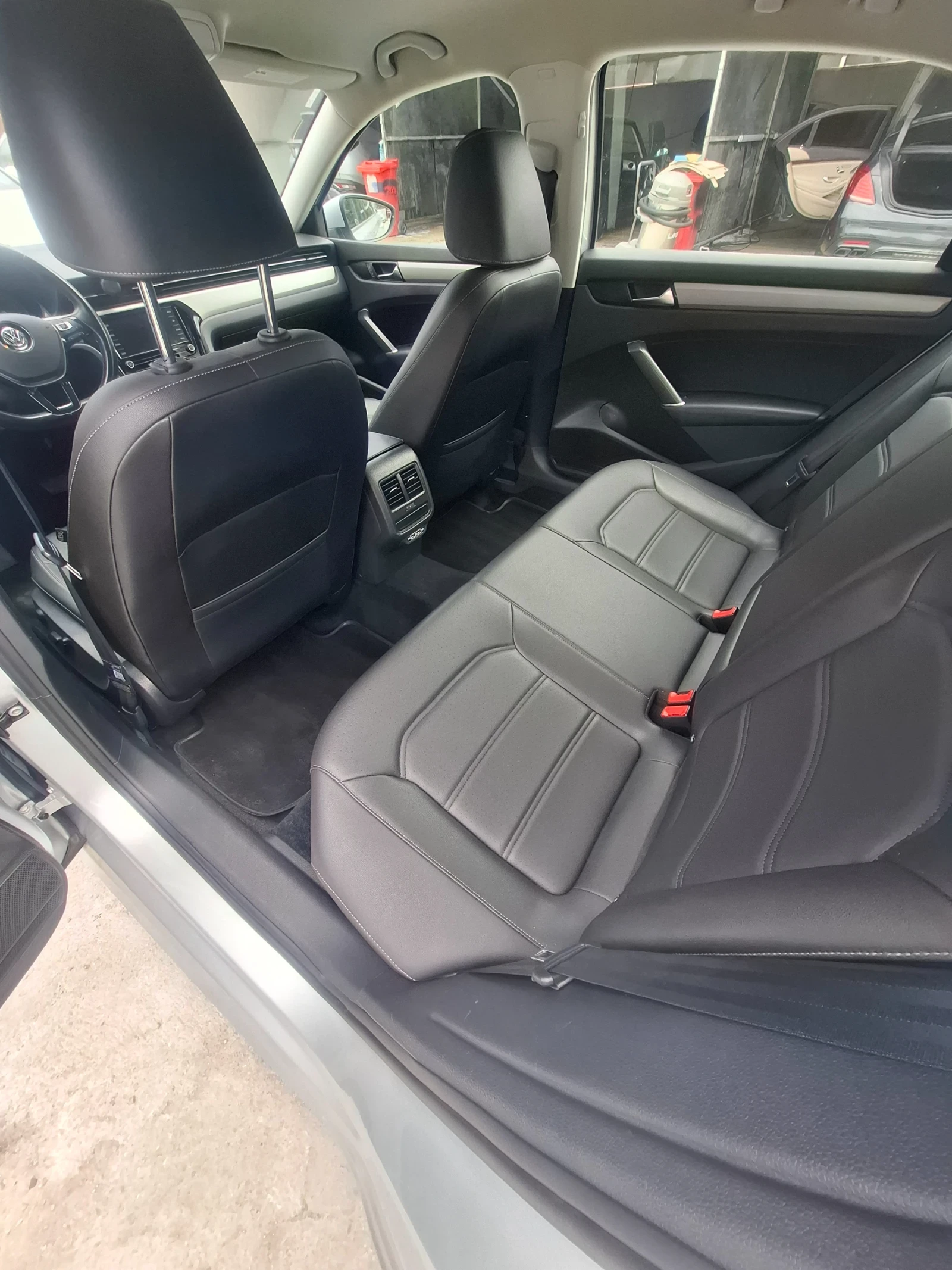 VW Passat 2.0T | Mobile.bg   11