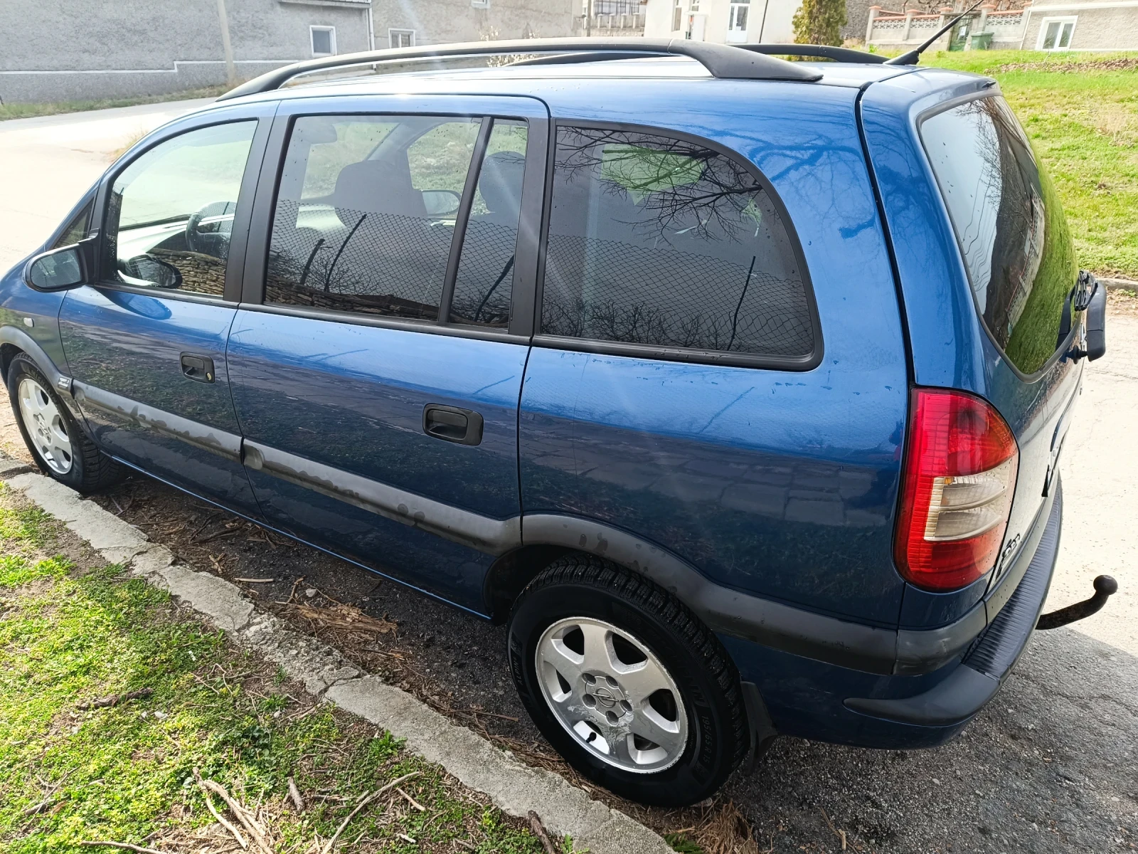 Opel Zafira 2.2 - изображение 2