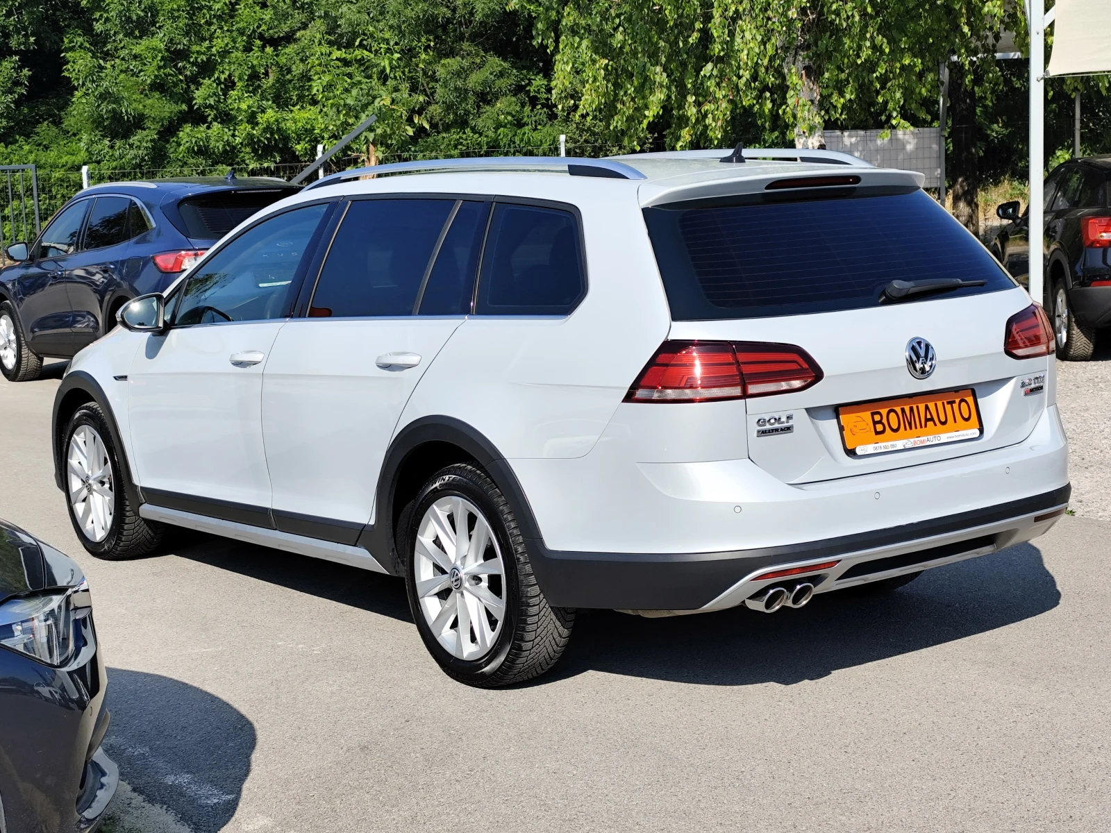 VW Golf ALLTRACK* 2.0TDi* 4MOTION* EURO6B* LED* АВТОМАТИК* - изображение 4