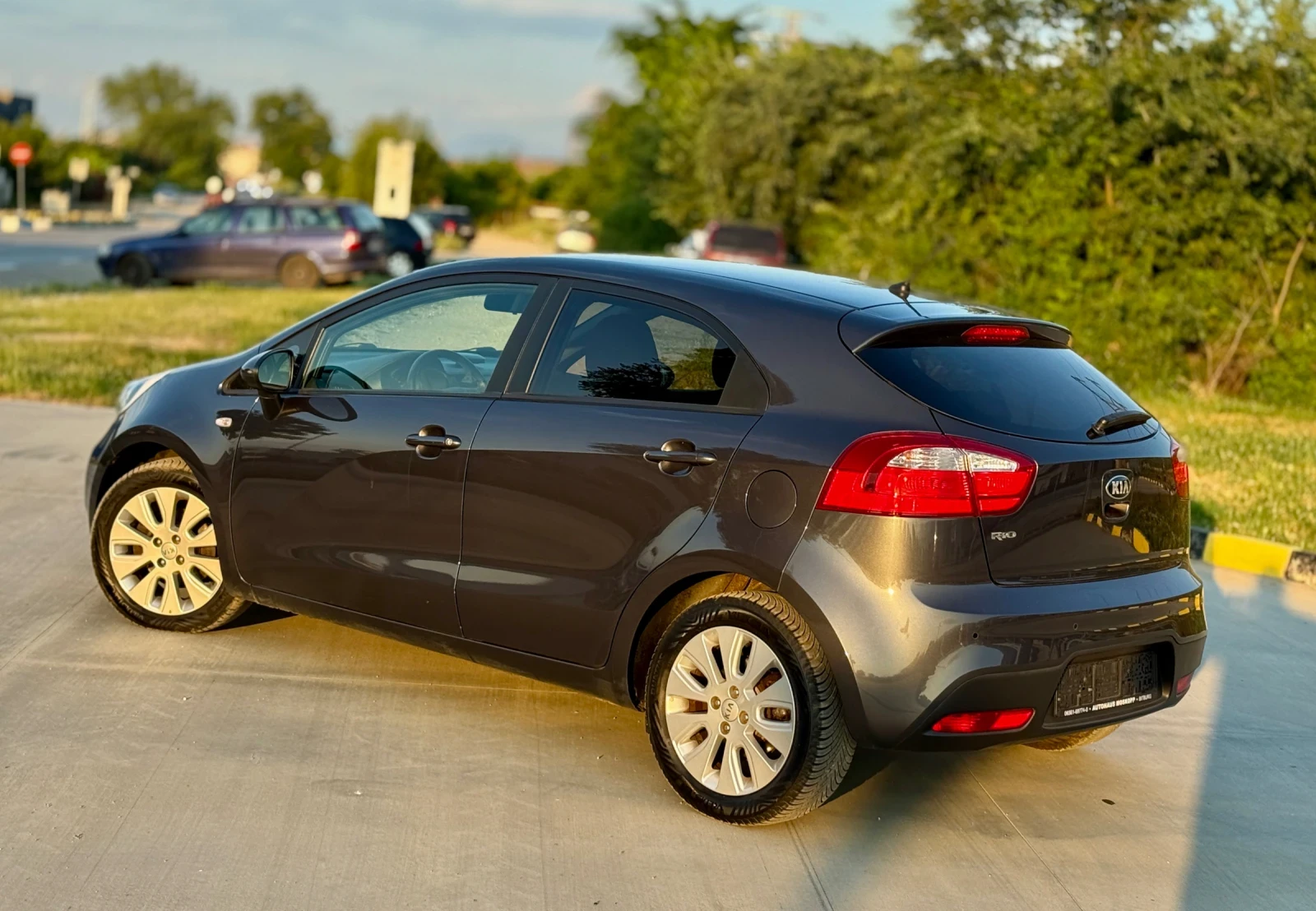 Kia Rio 1.4 109 hp 116 хил км 6 скорости - изображение 5