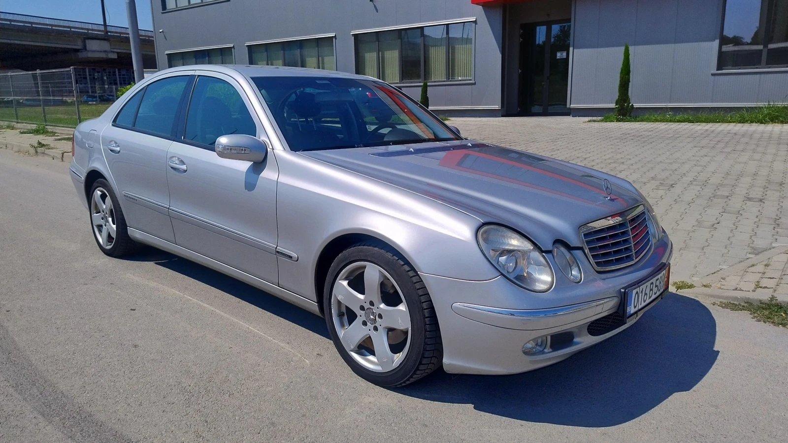 Mercedes-Benz E 220 2.2cdi Автоматик Без забележки - изображение 2
