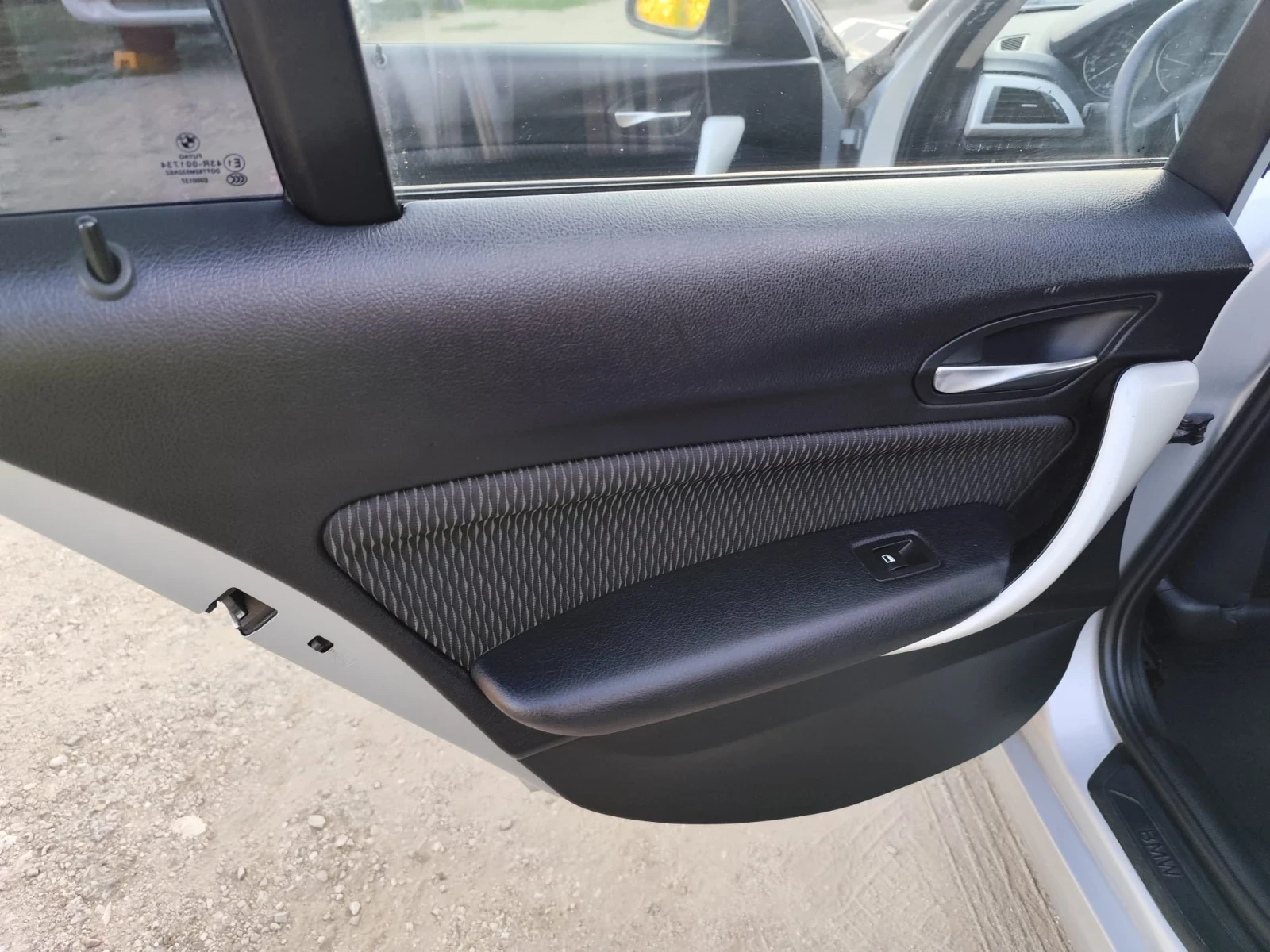BMW 118 2.0 143 автомат | Mobile.bg — изображение 11