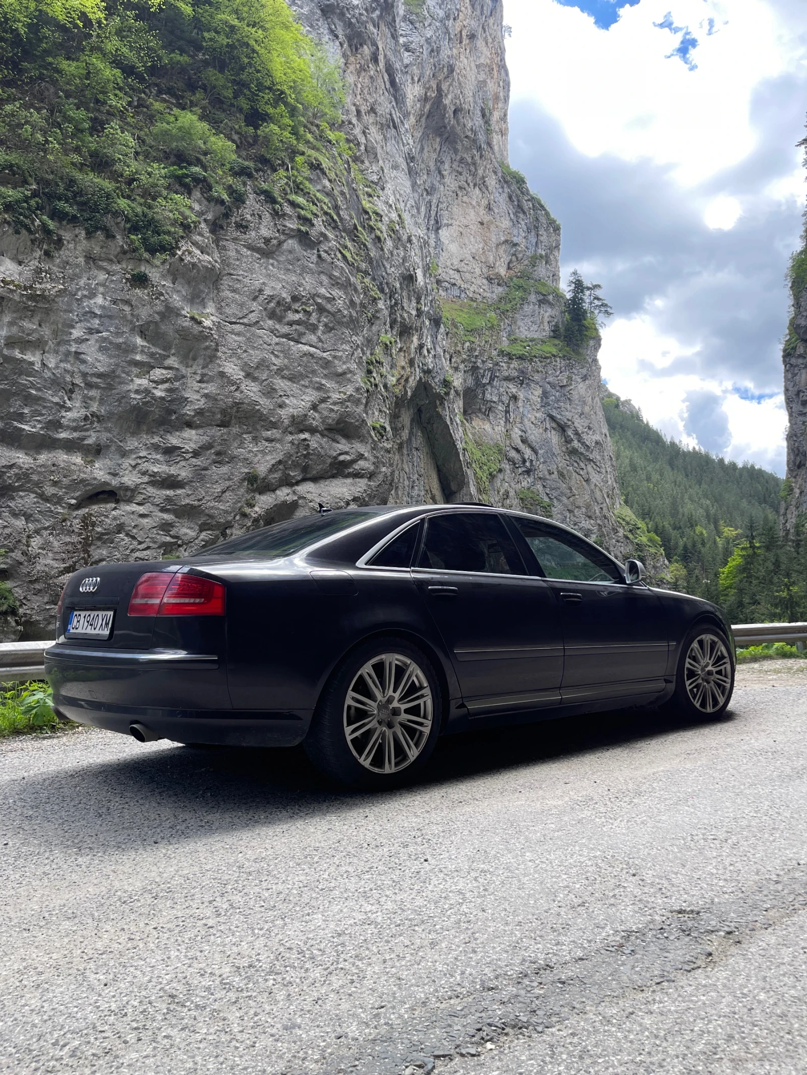 Audi A8 4.2 TDI - изображение 3