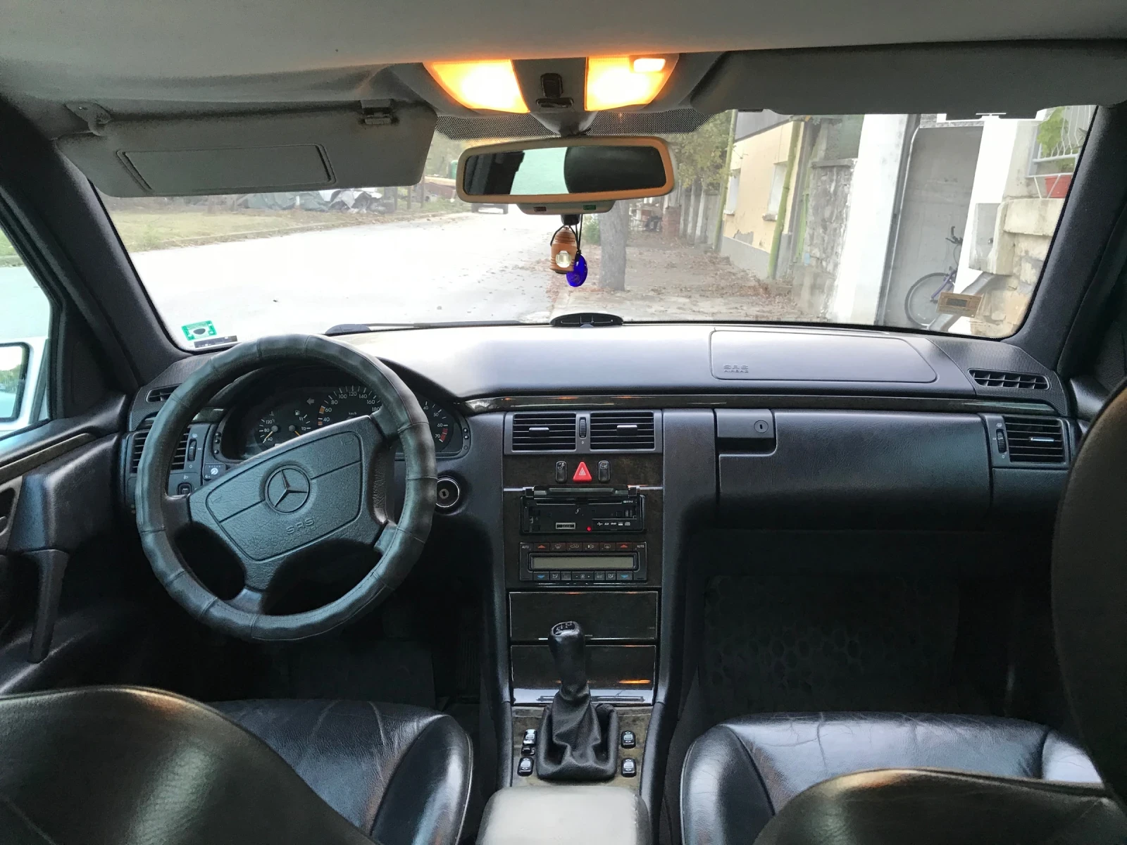 Mercedes-Benz E 200 Avangard | Mobile.bg — изображение 9