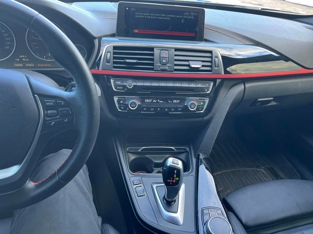 BMW 330 * 330i xDrive * CARFAX *    | Mobile.bg   9