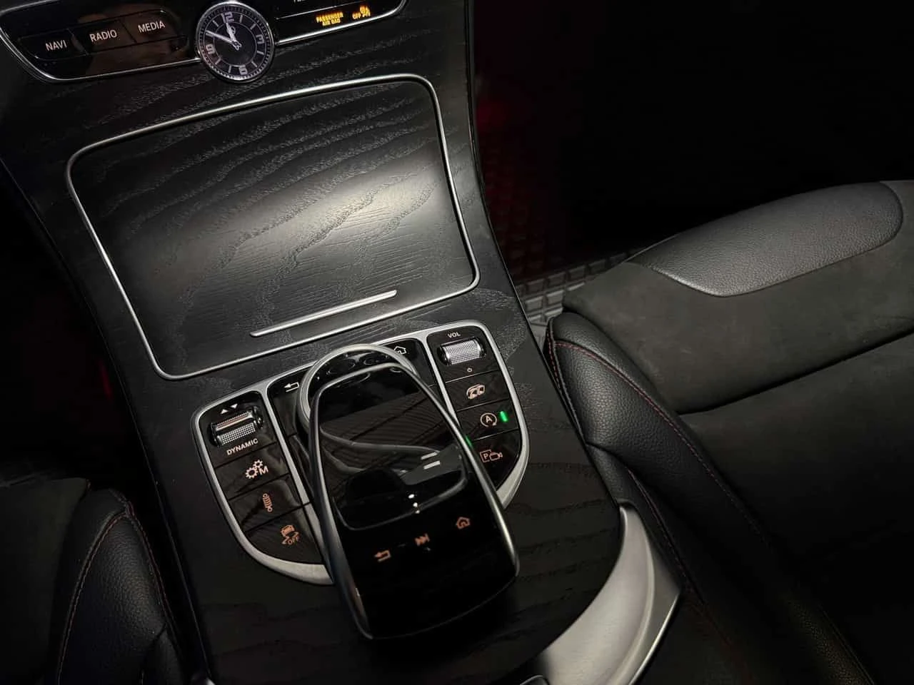 Mercedes-Benz C 43 AMG * CARFAX * Дистроник * Burmester * , снимка 17 - Автомобили и джипове - 53963308