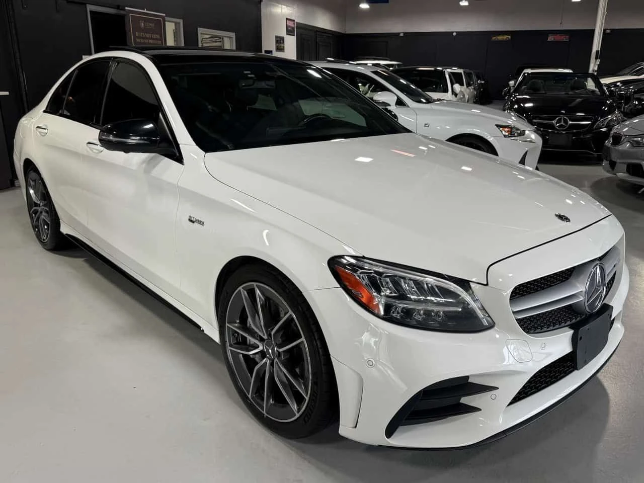 Mercedes-Benz C 43 AMG * CARFAX * Дистроник * Burmester * , снимка 3 - Автомобили и джипове - 53963308