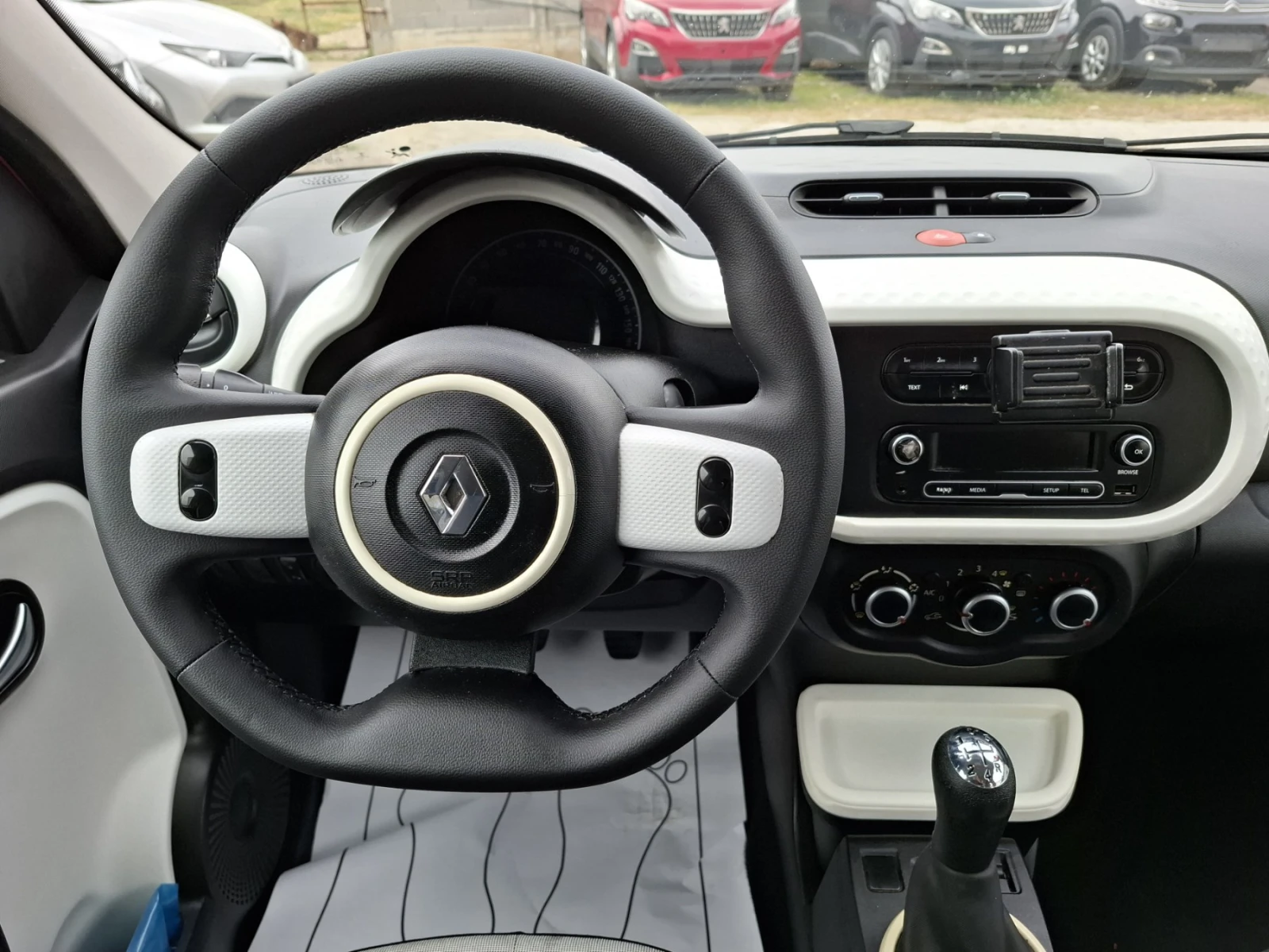Renault Twingo 1.0 SCe Limited * КЛИМА* EURO6, снимка 9 - Автомобили и джипове - 54039840