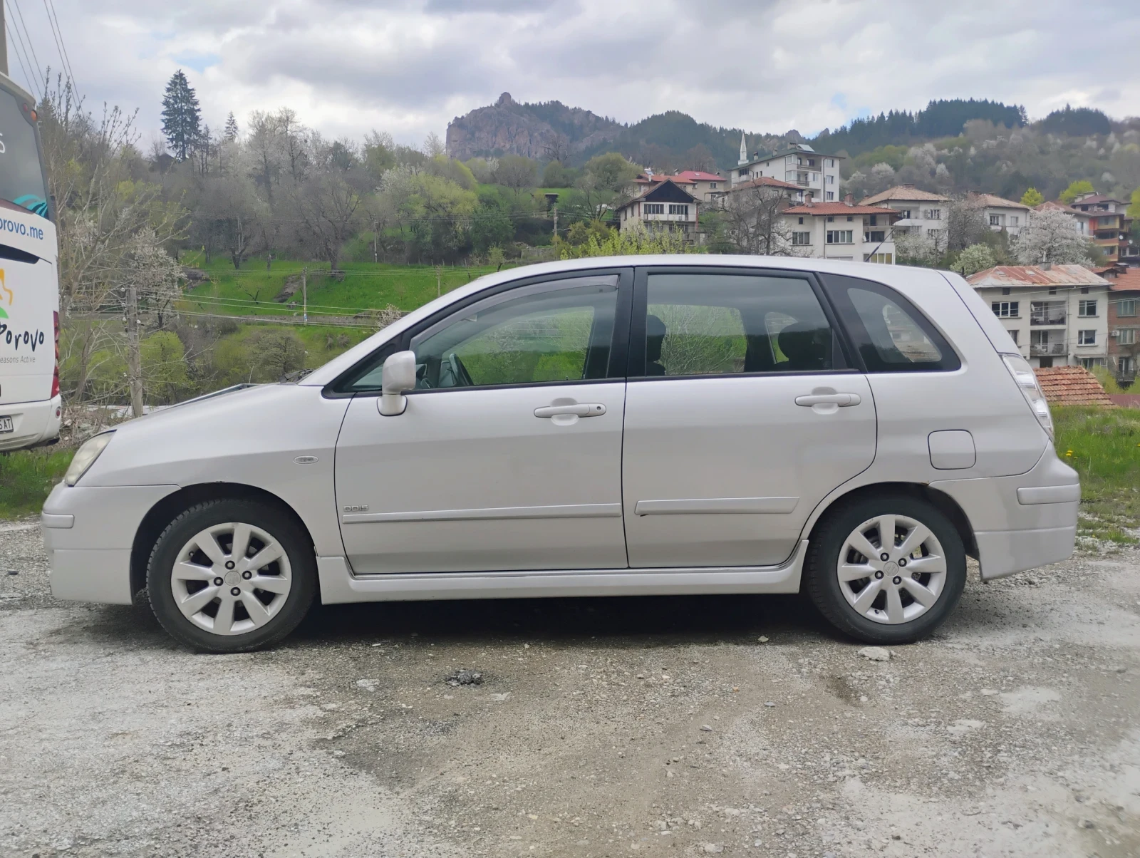 Suzuki Liana | Mobile.bg � ����������� 12