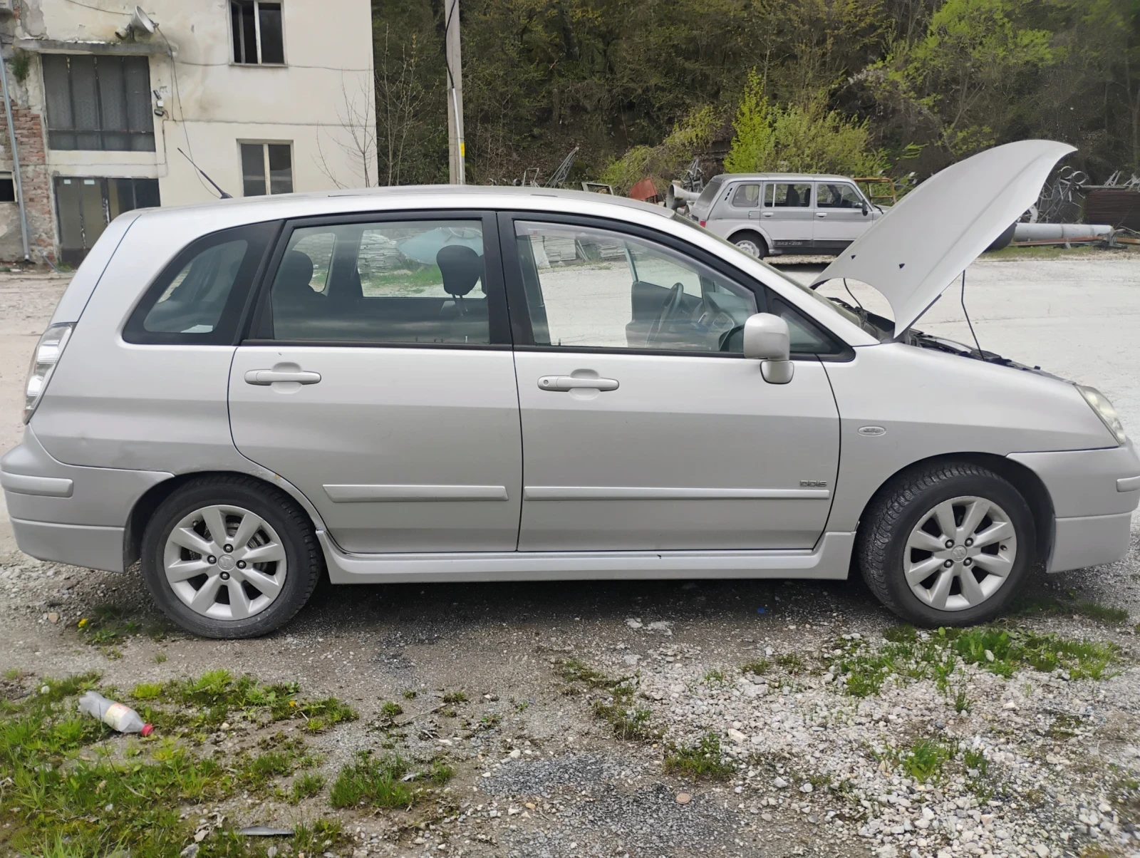 Suzuki Liana | Mobile.bg � ����������� 3