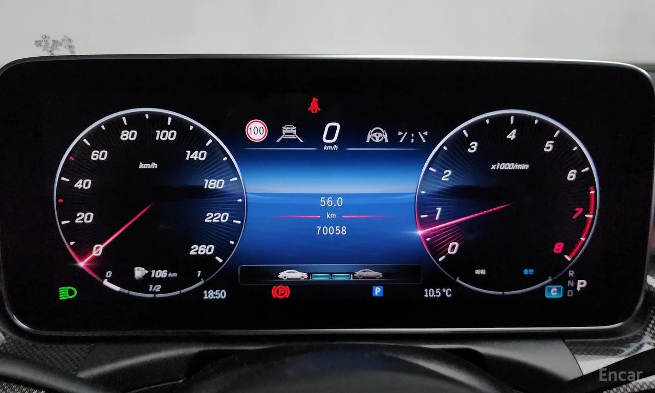 Mercedes-Benz C 300 ДИСТРОНИК* 360КАМЕРИ* HEAD-UP* ОБДУХВАНЕ* ПАНОРАМА, снимка 8 - Автомобили и джипове - 54444717