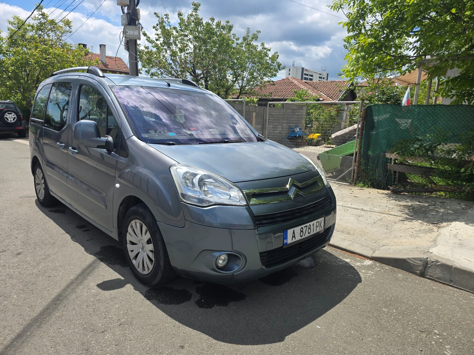 Citroen Berlingo 1.6 HDI, снимка 3 - Автомобили и джипове - 54553356