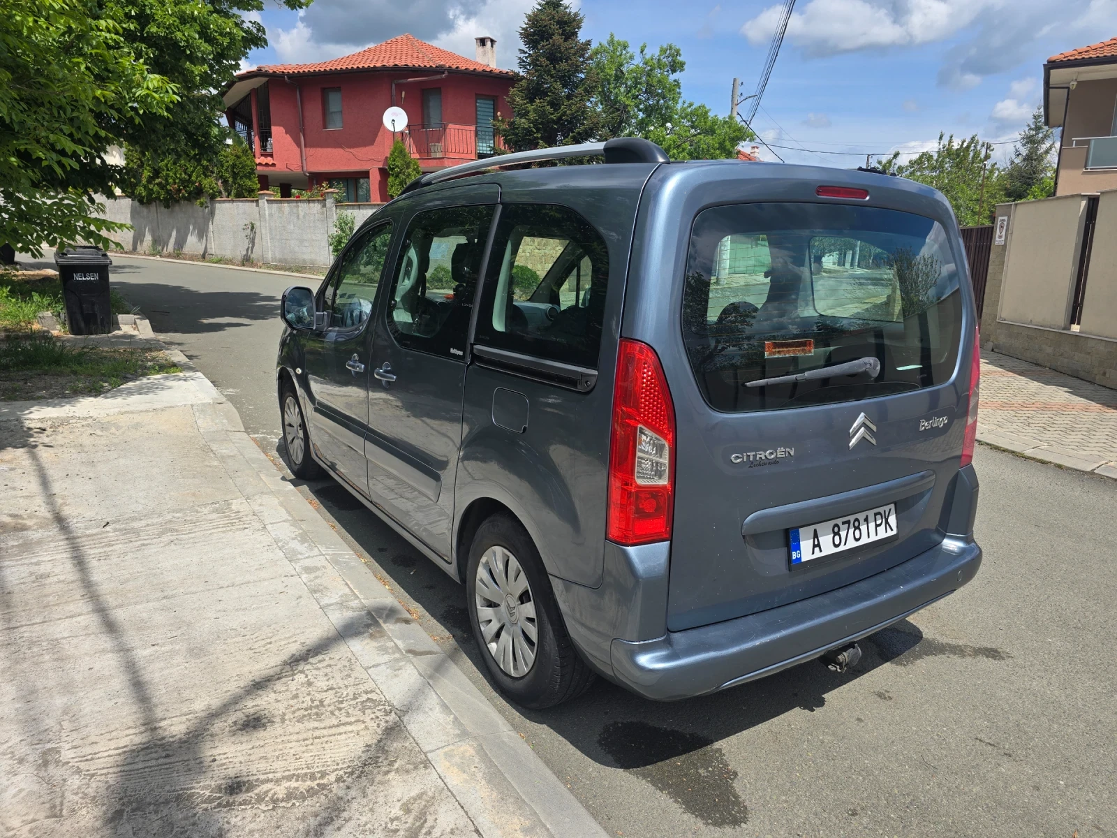Citroen Berlingo 1.6 HDI, снимка 7 - Автомобили и джипове - 54553356