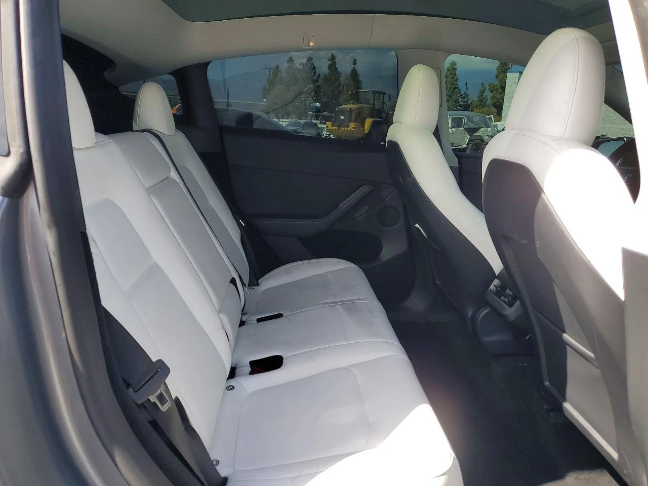 Tesla Model Y, снимка 11 - Автомобили и джипове - 54664187
