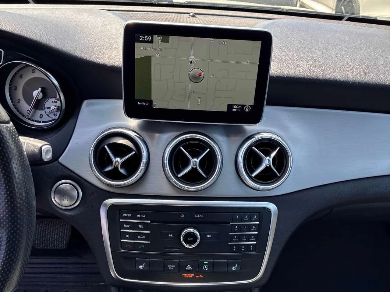 Mercedes-Benz CLA 250 КЛИП НА МОТОРА / CARFAX / АВТОКРЕДИТ , снимка 9 - Автомобили и джипове - 55677573