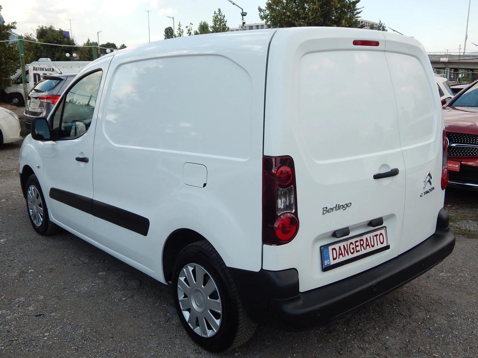 Peugeot Partner 1.6HDI* 3места* ЕВРО5Б* , снимка 6 - Автомобили и джипове - 55836941