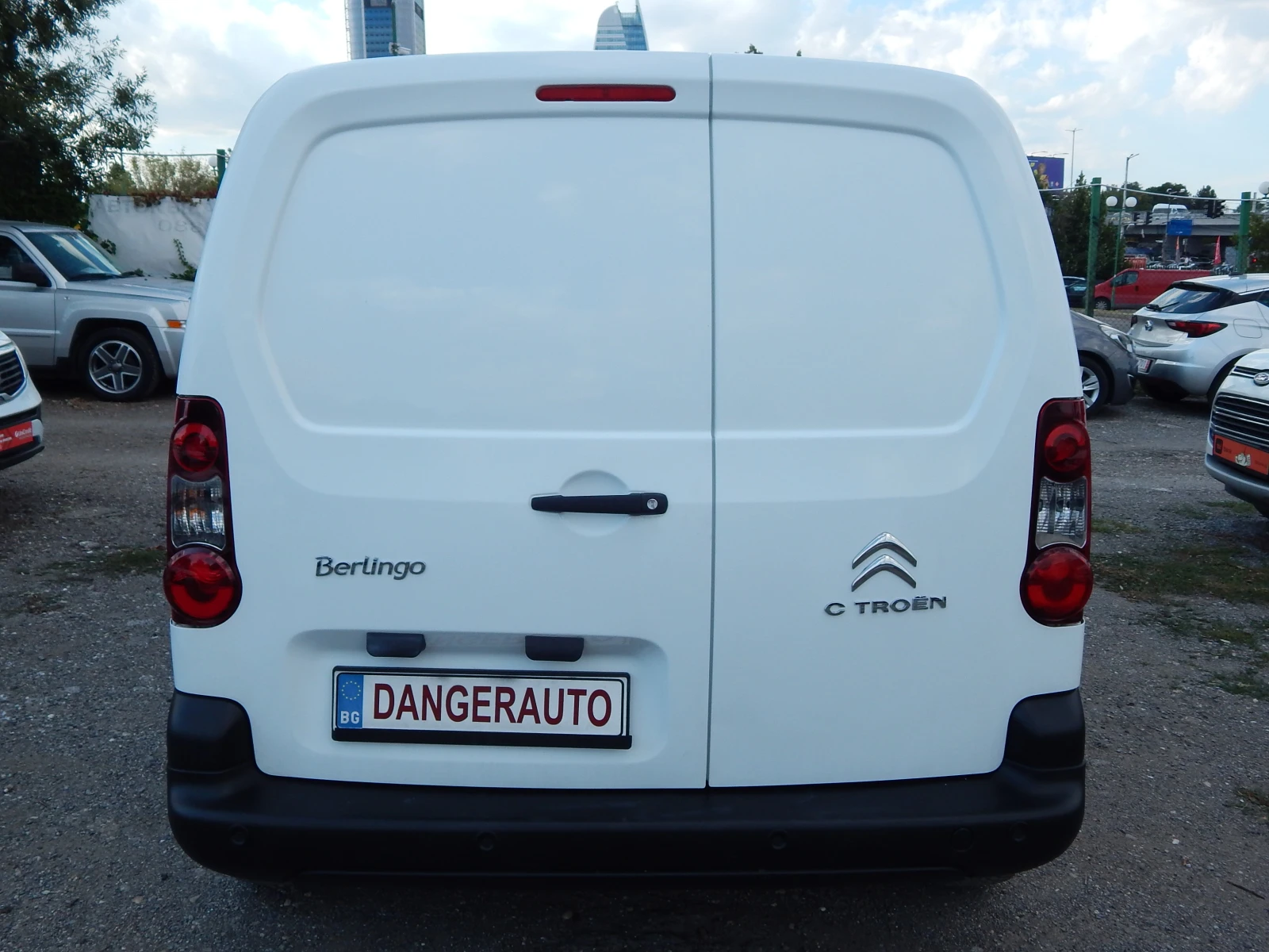 Peugeot Partner 1.6HDI* 3места* ЕВРО5Б* , снимка 5 - Автомобили и джипове - 55836941