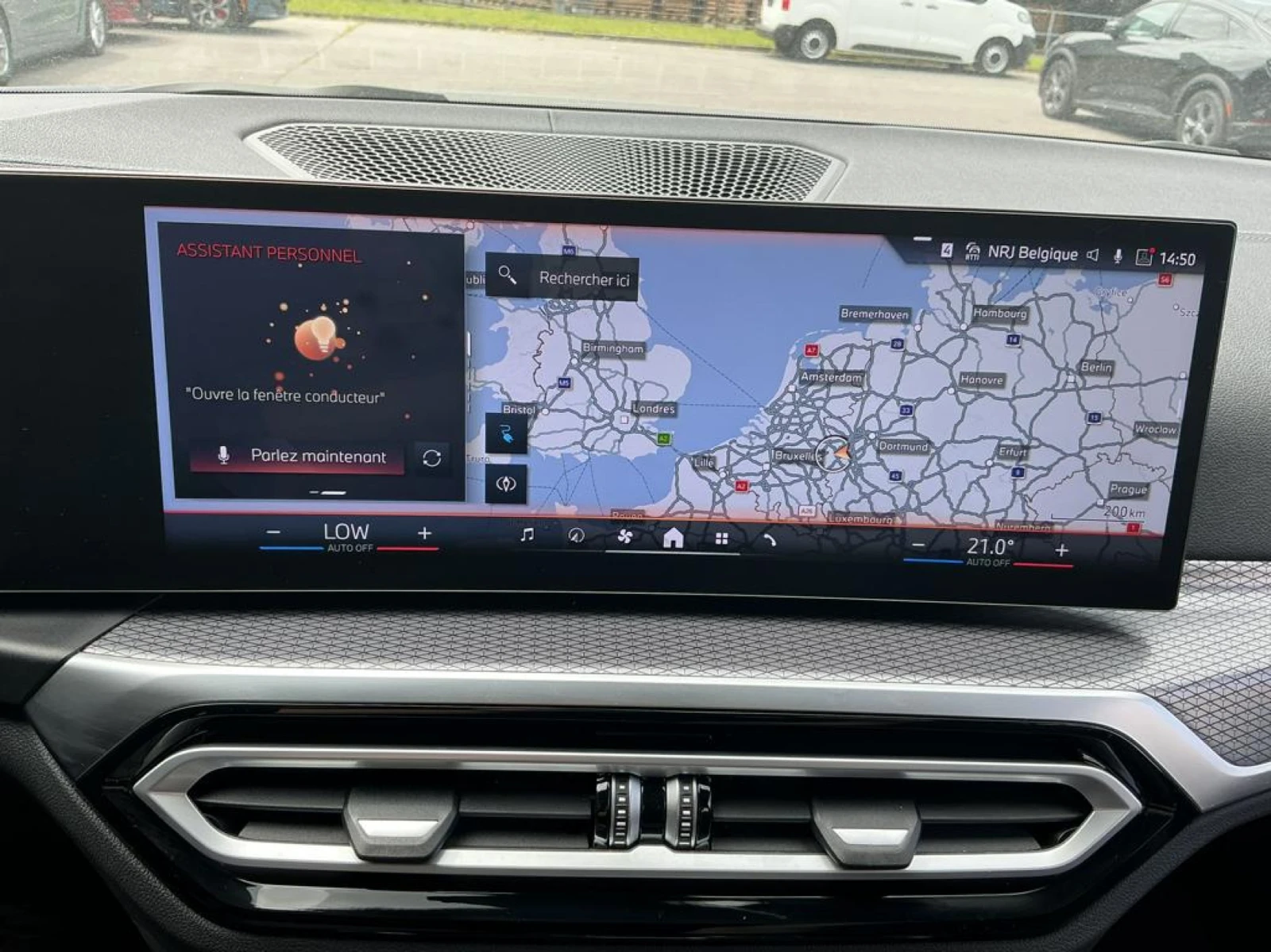 BMW i4 35e M Sport, снимка 15 - Автомобили и джипове - 56097153
