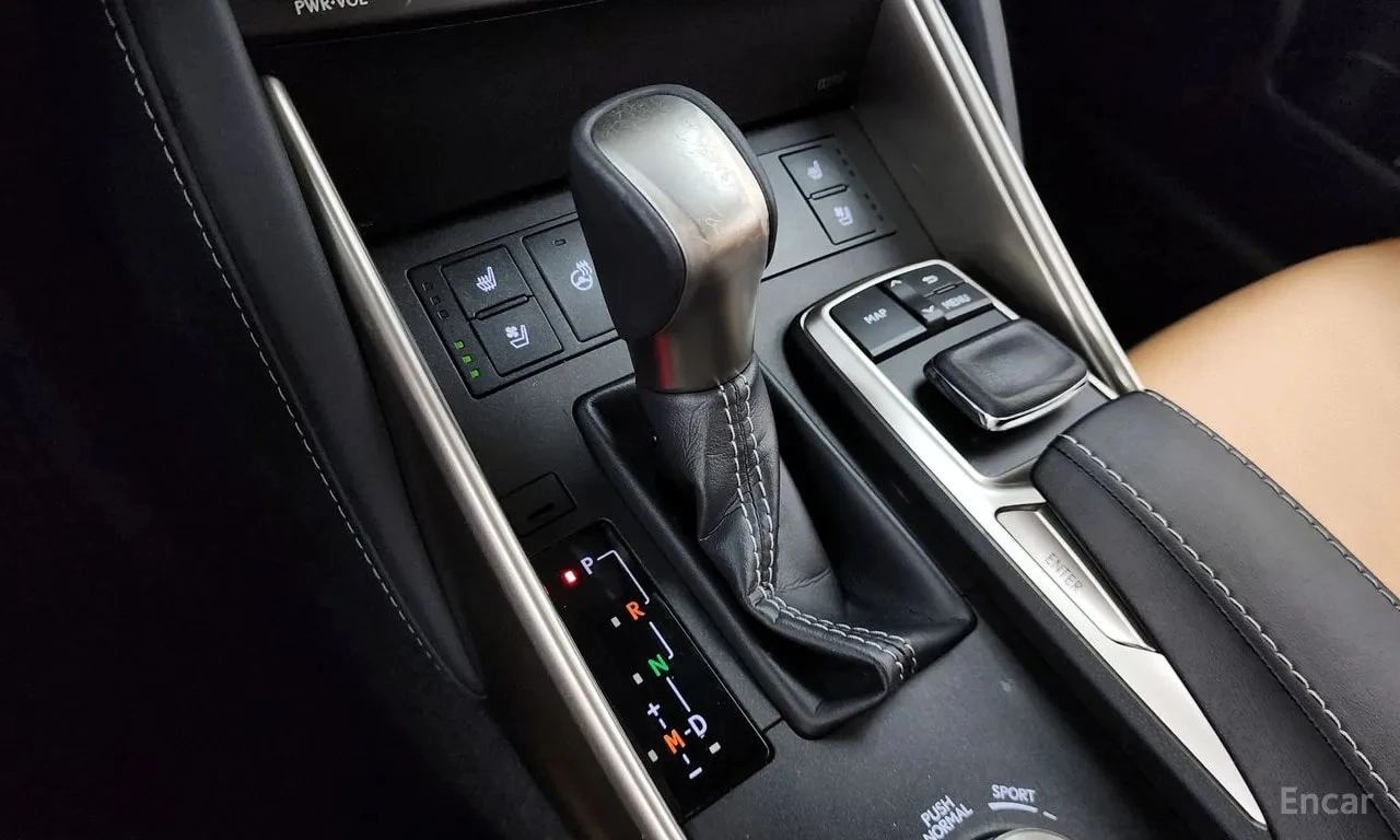 Lexus IS 300 Supreme/ОБДУХ/ПОДГРЕВ/ШИБЕДАХ/ПАМЕТ, снимка 9 - Автомобили и джипове - 56104913