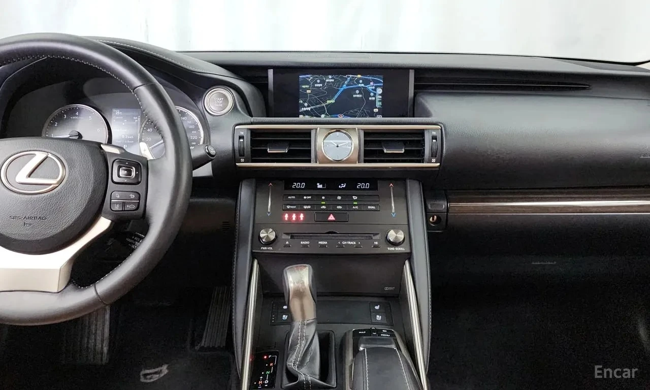 Lexus IS 300 Supreme/ОБДУХ/ПОДГРЕВ/ШИБЕДАХ/ПАМЕТ, снимка 14 - Автомобили и джипове - 56104913