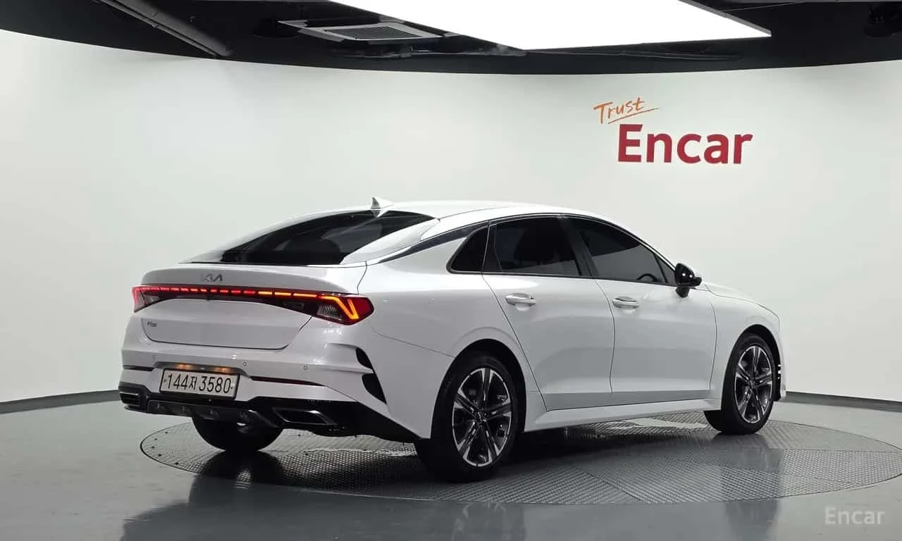 Kia K5 * 2.0 * ЦЕНА ДО БГ, снимка 2 - Автомобили и джипове - 56296114