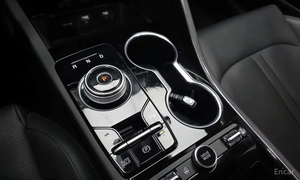 Kia K5 * 2.0 * ЦЕНА ДО БГ, снимка 15 - Автомобили и джипове - 56296114