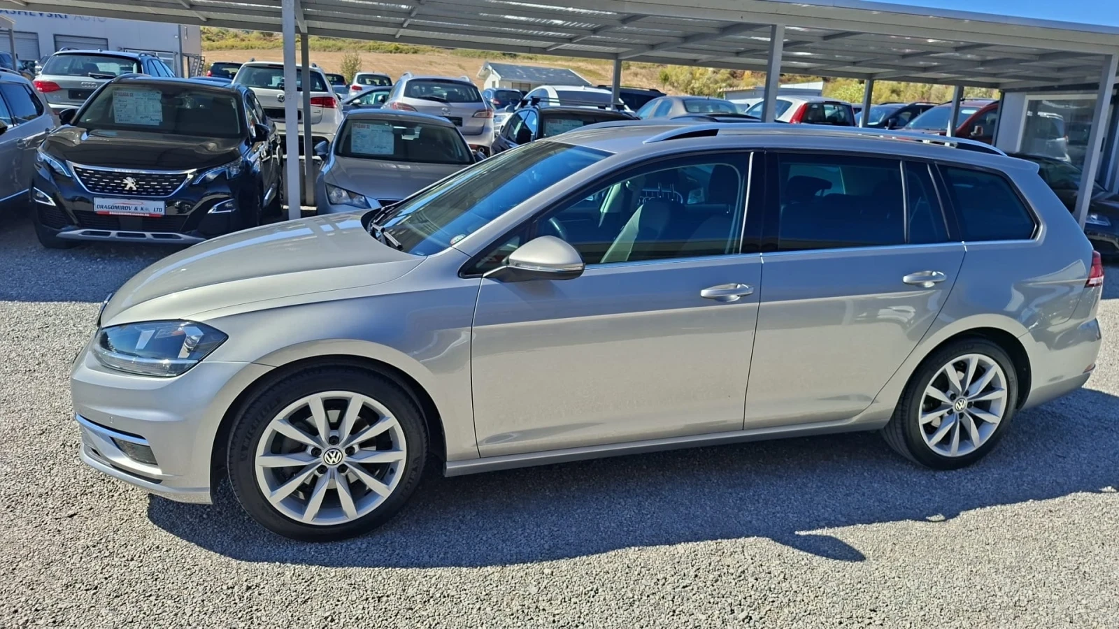 VW Golf Variant 1.6TDI HighLine/Vitual Cockpit/ 170.000km, снимка 3 - Автомобили и джипове - 56312947