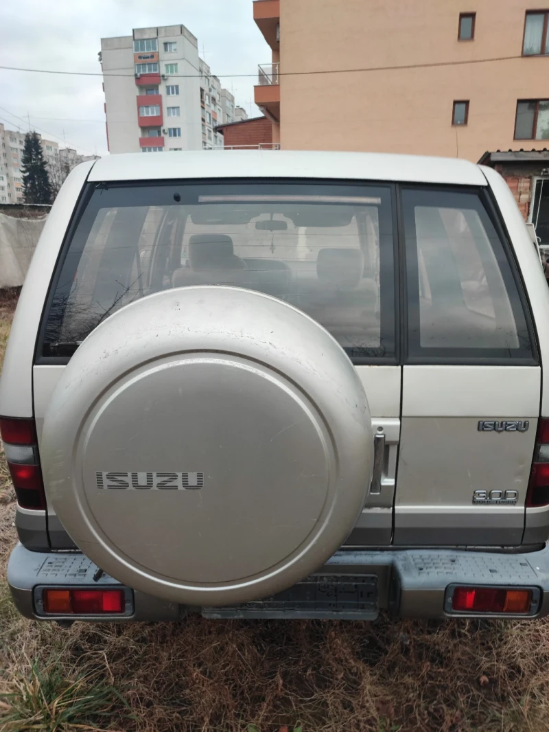 Isuzu Trooper, снимка 2 - Автомобили и джипове - 47852625