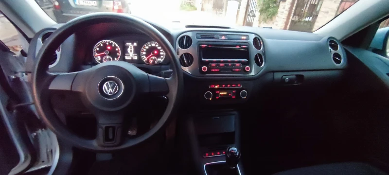 VW Tiguan 1.4TSI Blue Motion, снимка 5 - Автомобили и джипове - 48351505