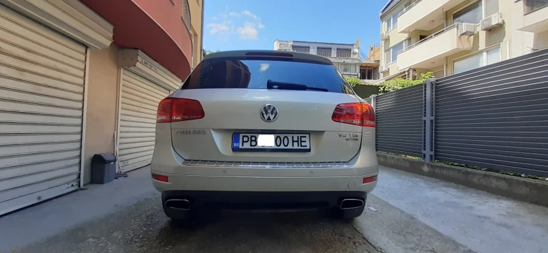 VW Touareg 3.0 TDI УНИКАТ !, снимка 2 - Автомобили и джипове - 53181710