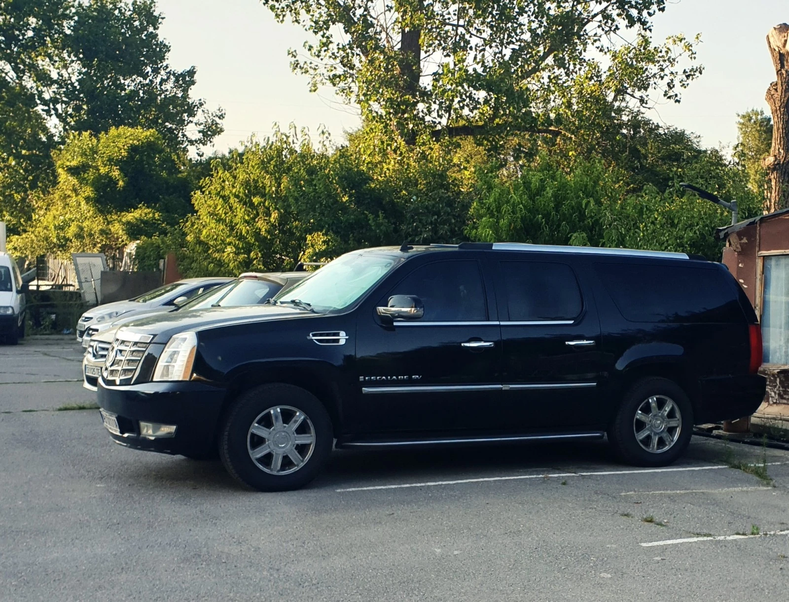 Cadillac Escalade LONG - изображение 2