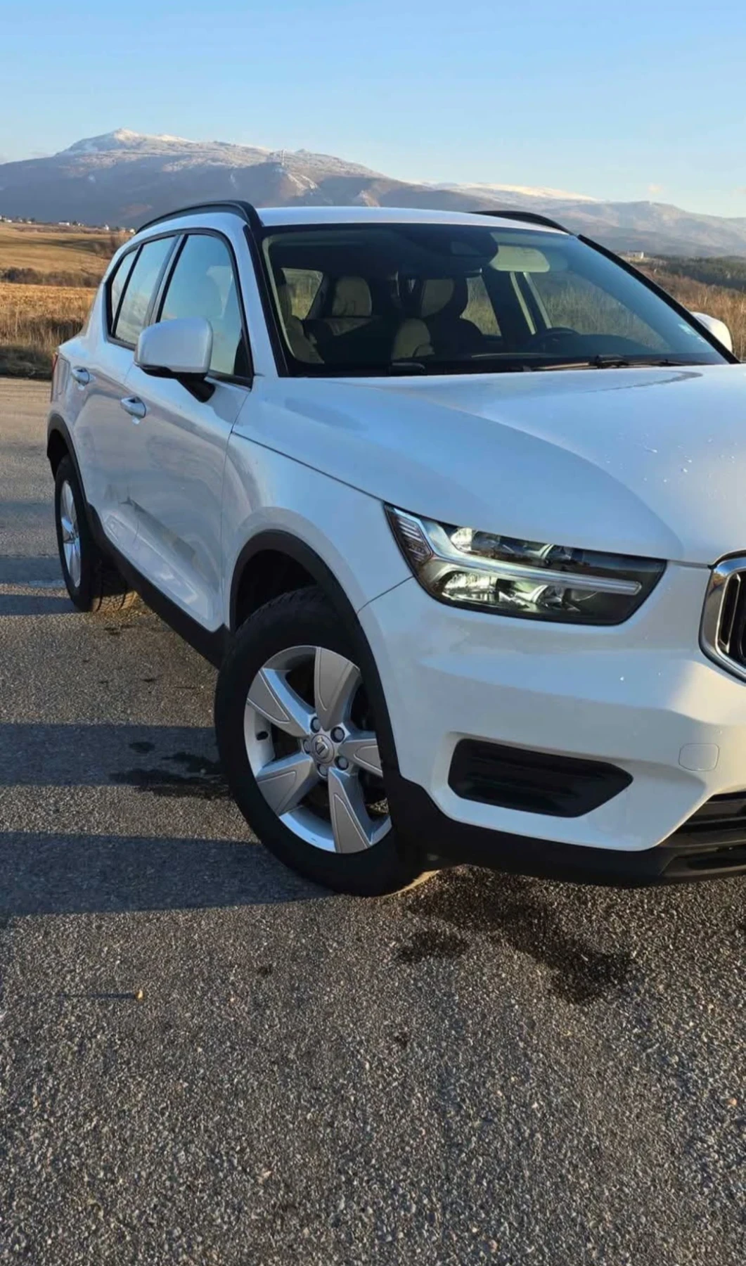 Volvo XC40 D3 - изображение 2