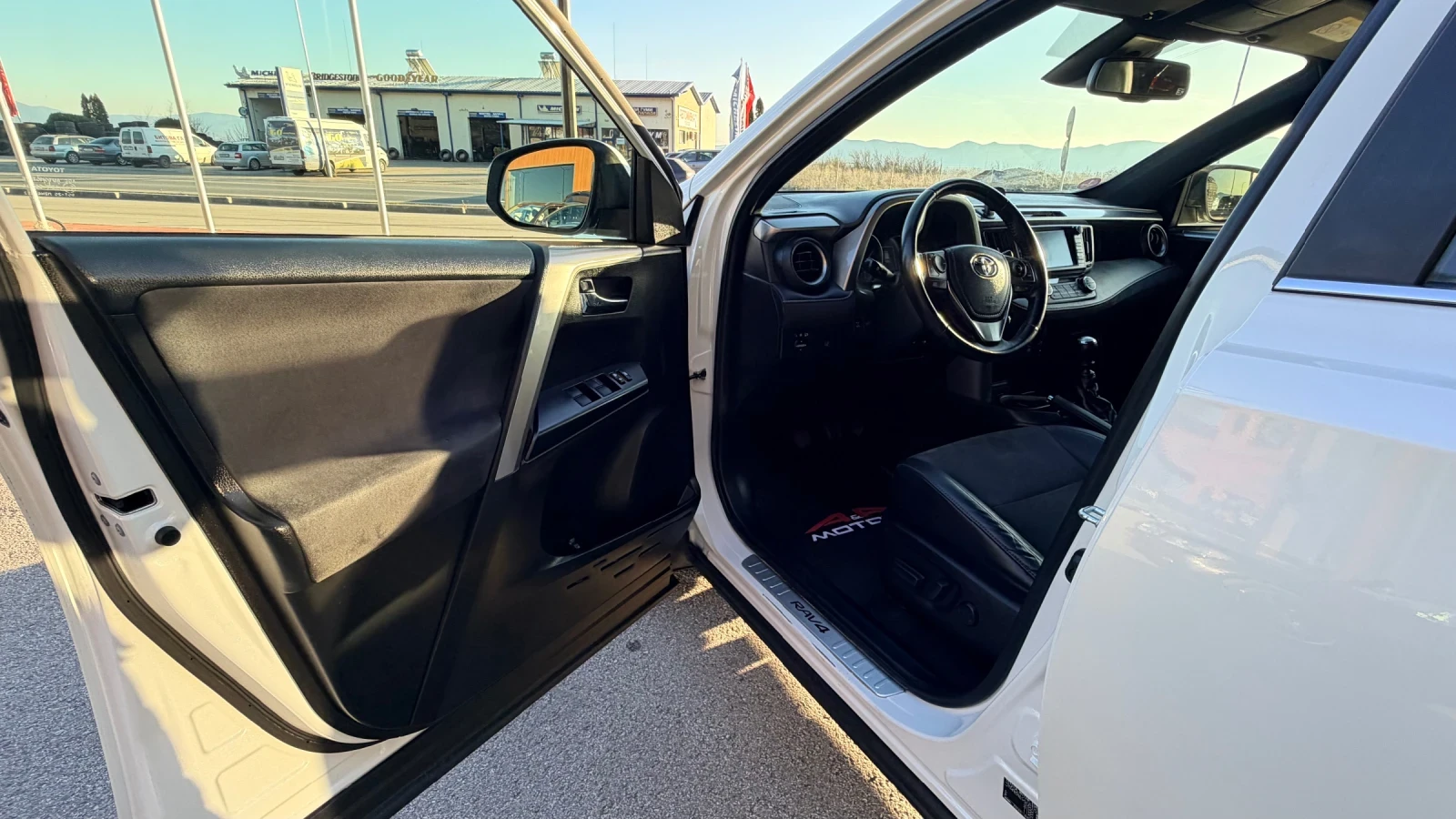 Toyota Rav4 2.0i-152�.�.;4�4;�������;Keyless-Go;��.�������� | Mobile.bg � ����������� 5