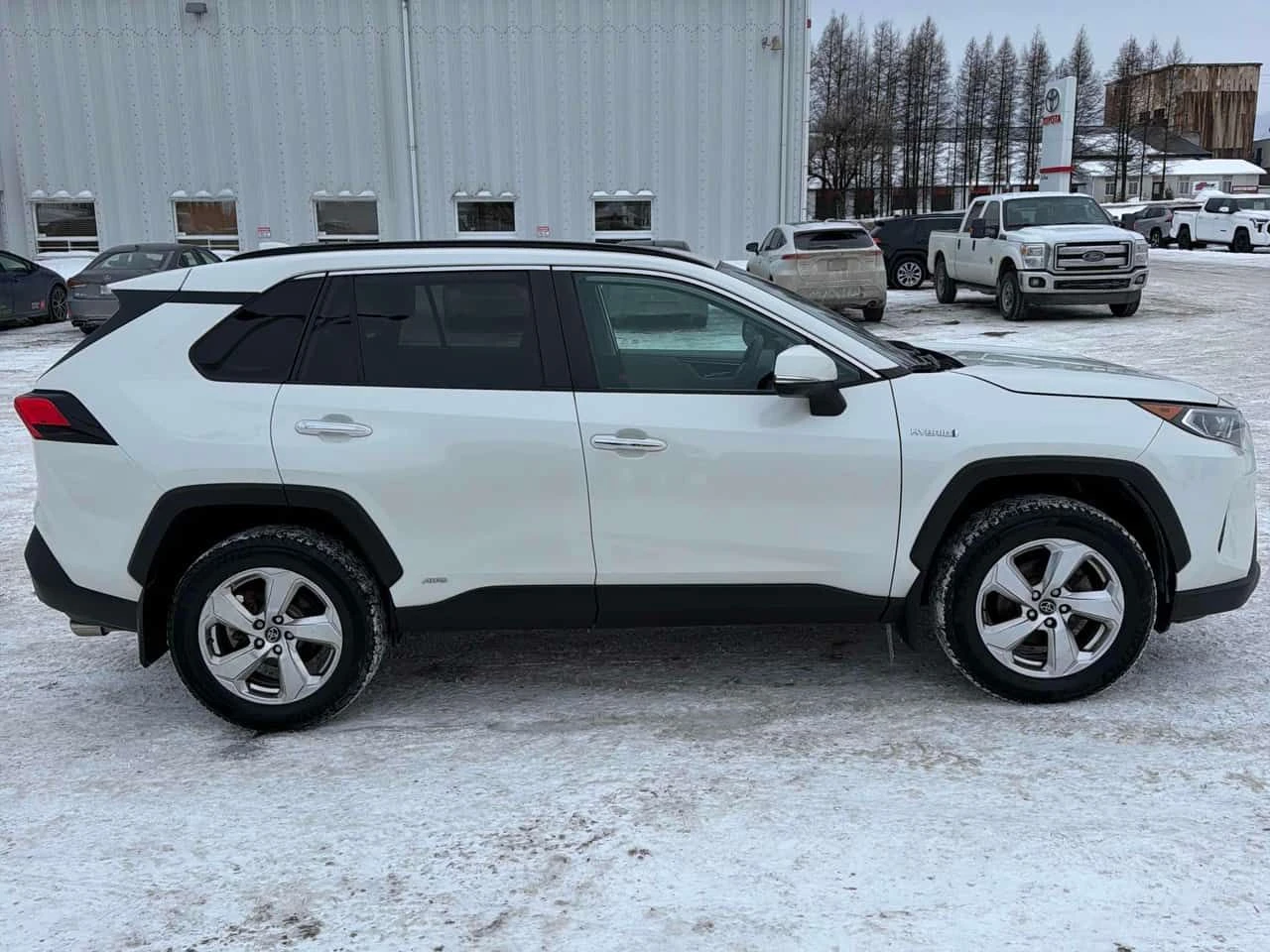 Toyota Rav4 Hybrid Limited/ПОДГРЕВИ/ШИБИДАХ/KEYLESS/360 CAM - изображение 4