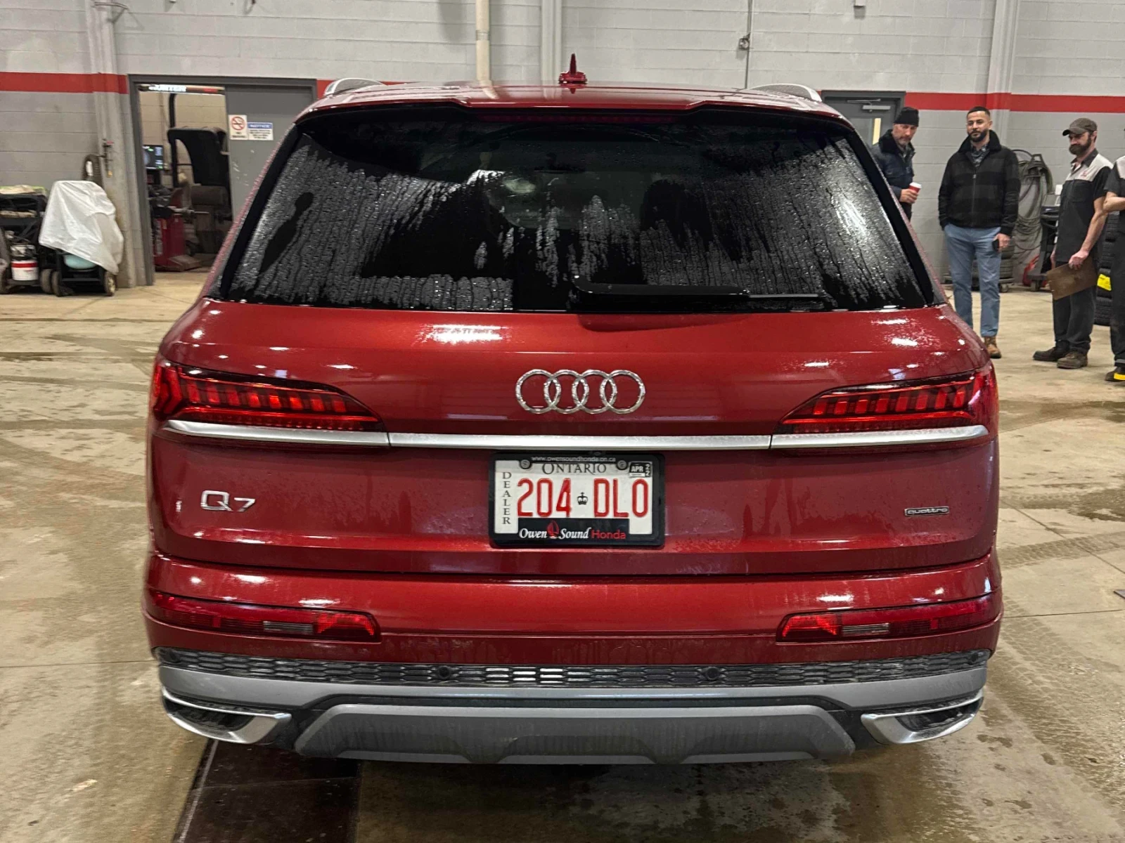 Audi Q7 TECHNIK * ПОДГРЕВ * ПАНОРАМА * ОБДУХВАНЕ * 360 CAM, снимка 2 - Автомобили и джипове - 54139291